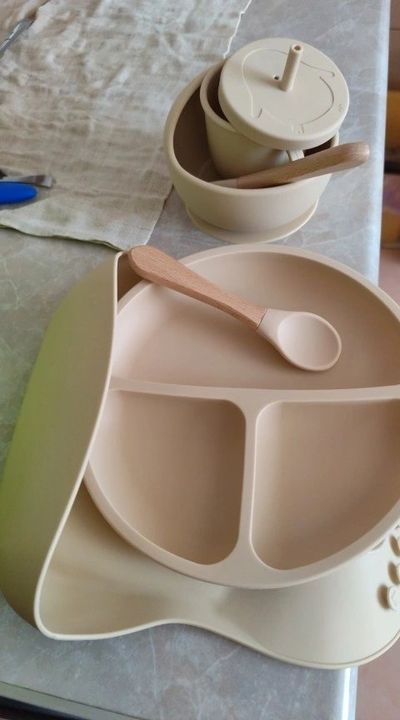 Customer photo: the silicone baby meal set on a kitchen counter